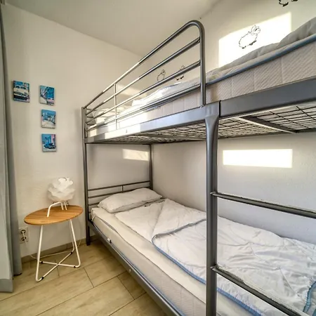- Haus F, App 0f1401 * הייליגנהאפן